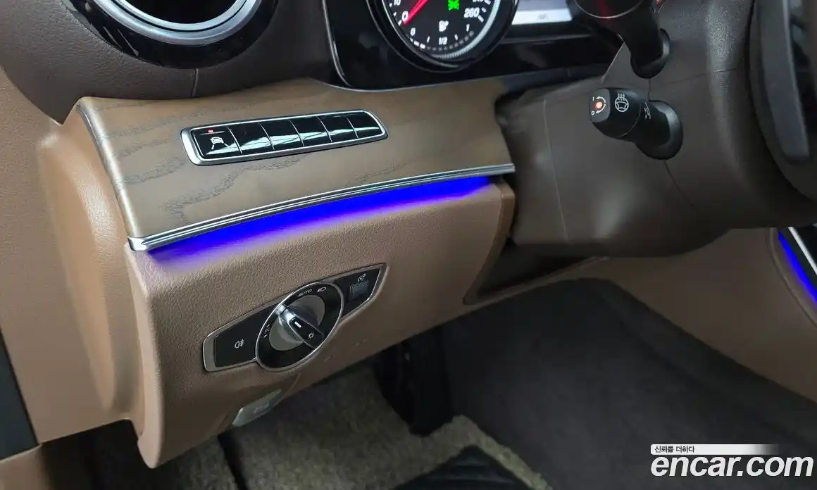 Mercedes-Benz E-Class 2020 1.9 Автомат в Москве № 229550, фото 8