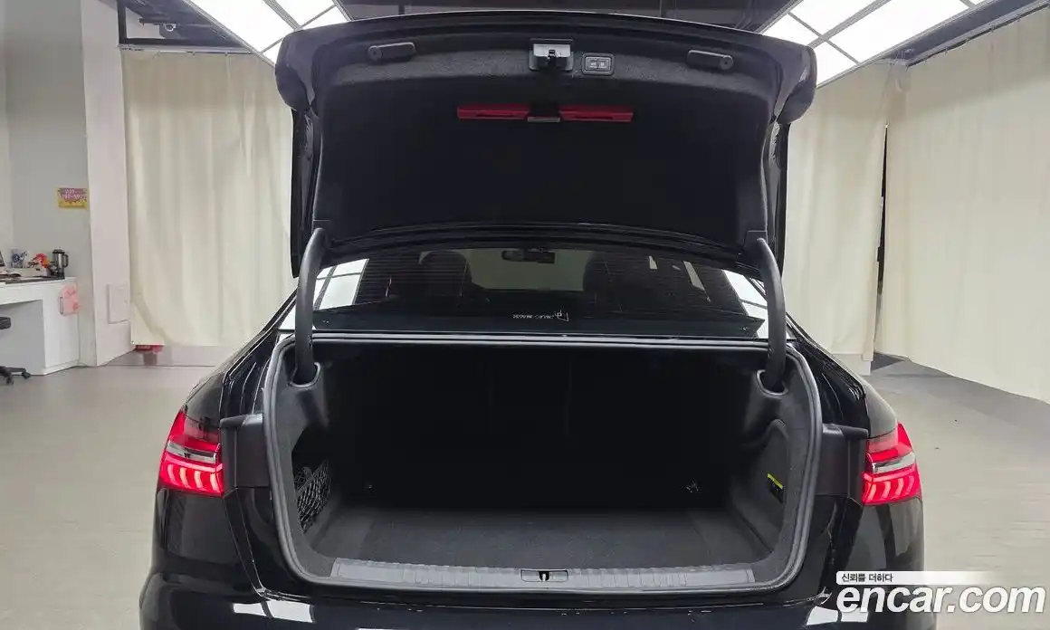 Audi A6 2021 2.0 Автомат в Москве № 229861, фото 19