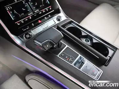 Audi A6 2025 2.0 Автомат в Москве № 230249, миниатюра 9