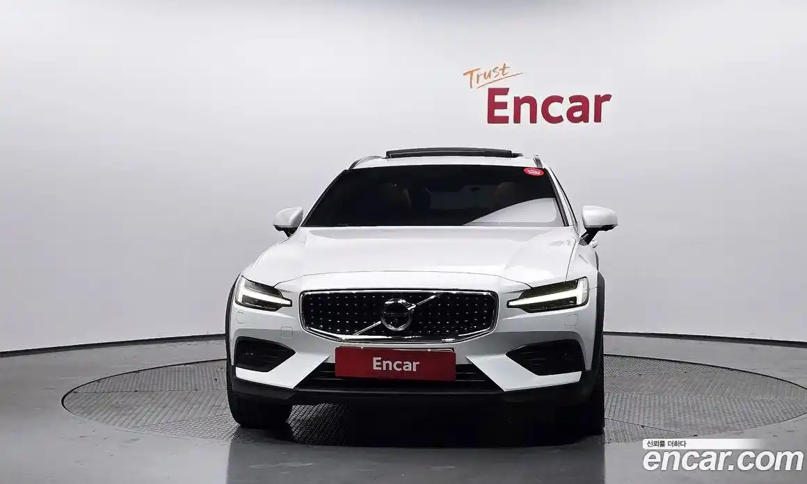 Volvo V60 2020 2.0 Автомат в Москве № 230600, фото 19