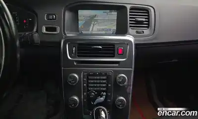 Volvo S60 2015 1.6 Автомат в Москве № 230642, миниатюра 11