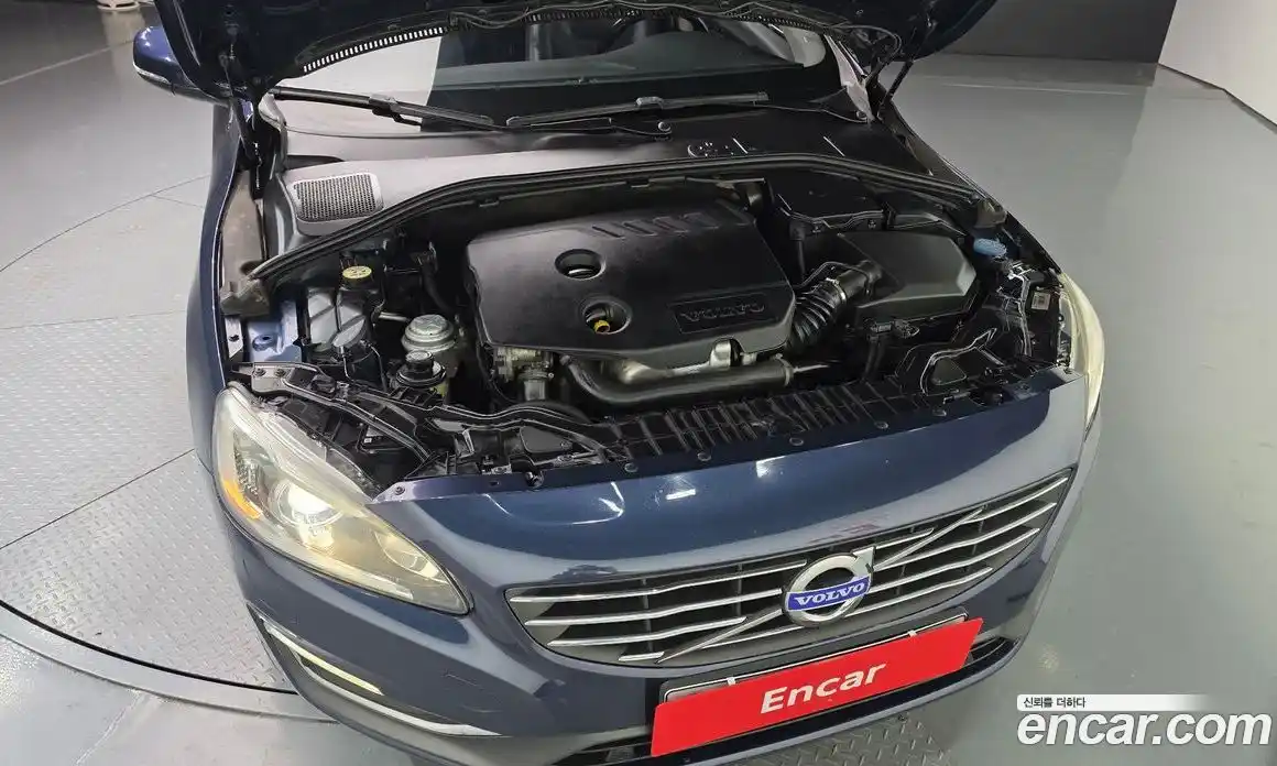 Volvo S60 2015 1.6 Автомат в Москве № 230642, фото 8