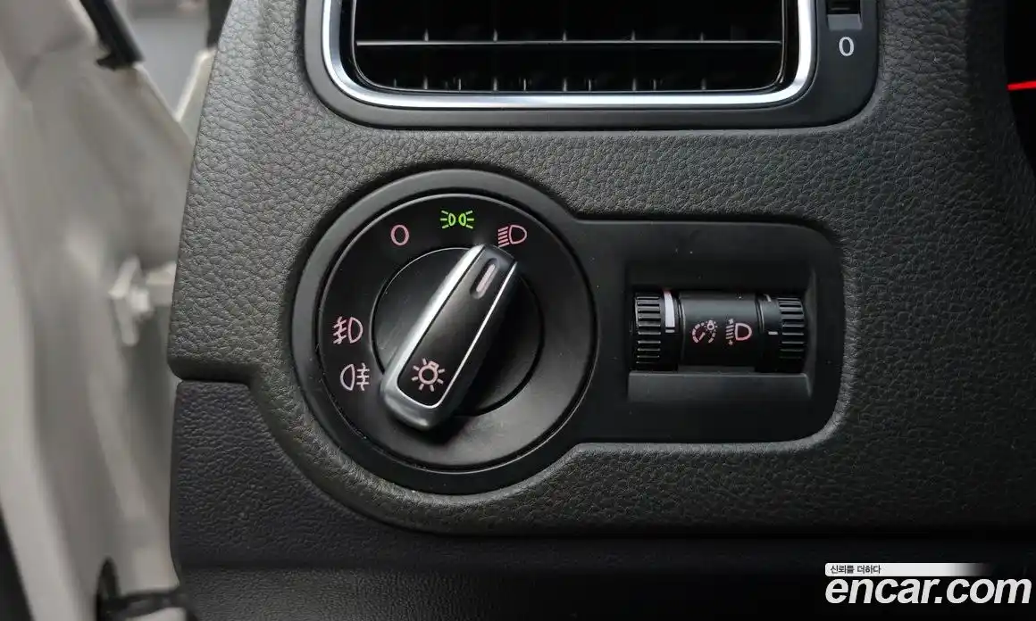 Volkswagen Polo 2014 1.6 Автомат в Москве № 232166, фото 19