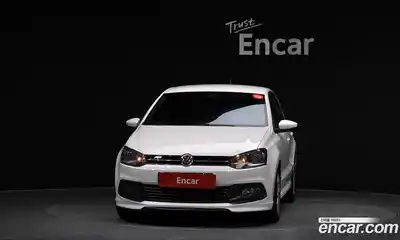 Volkswagen Polo 2014 1.6 Автомат в Москве № 232166, миниатюра 6