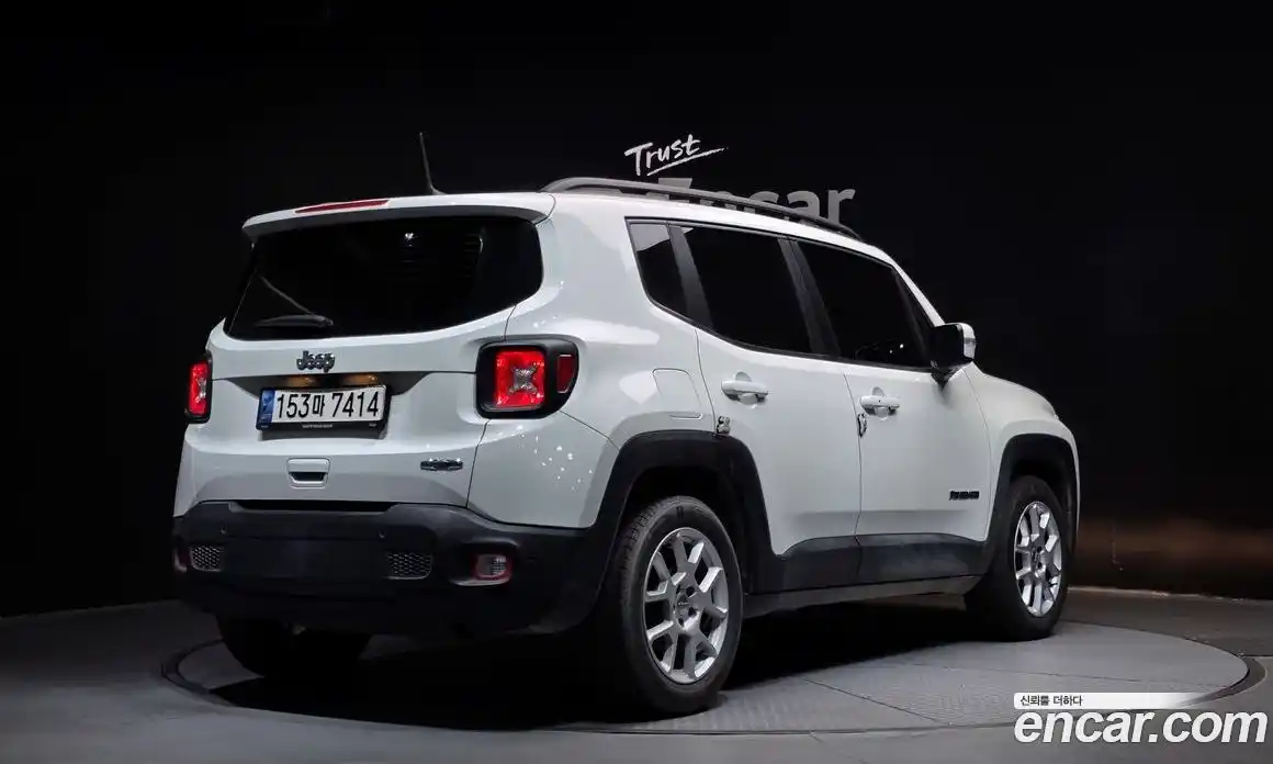 Jeep Renegade 2021 2.4 Автомат в Москве № 232317, фото 14
