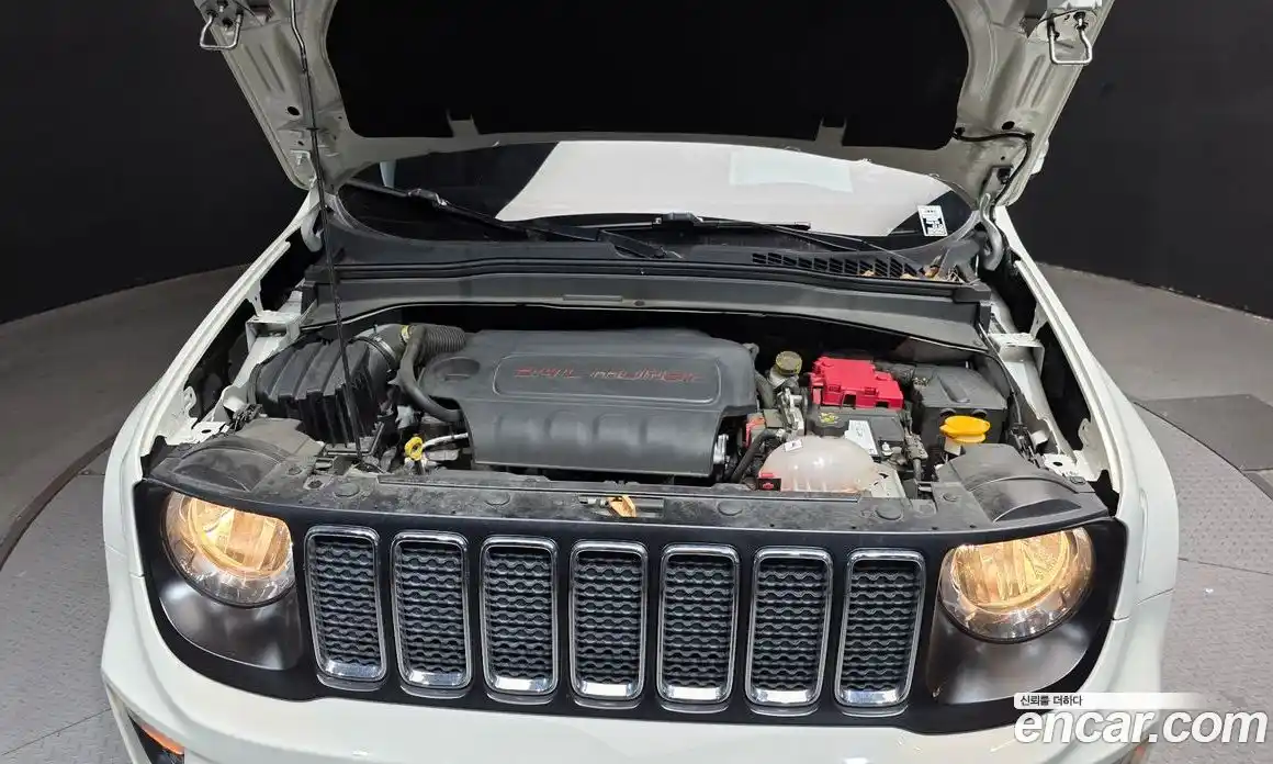 Jeep Renegade 2021 2.4 Автомат в Москве № 232317, фото 18