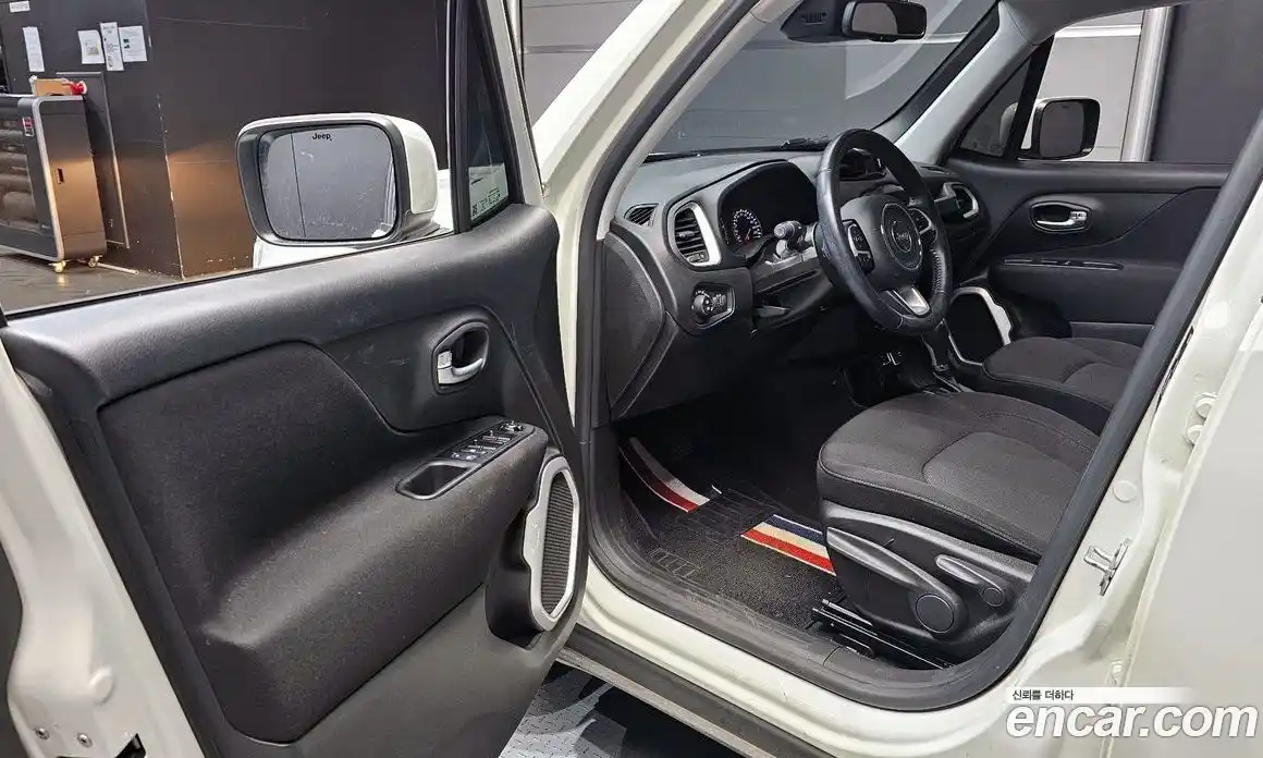 Jeep Renegade 2021 2.4 Автомат в Москве № 232317, фото 7