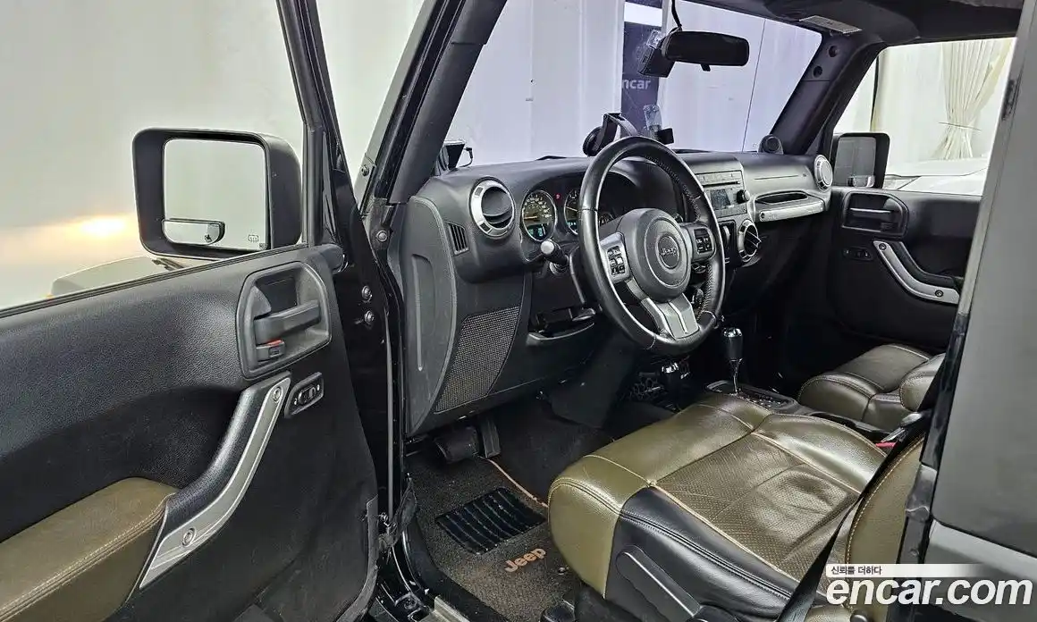 Jeep Wrangler 2011 3.8 Автомат в Москве № 232743, фото 10