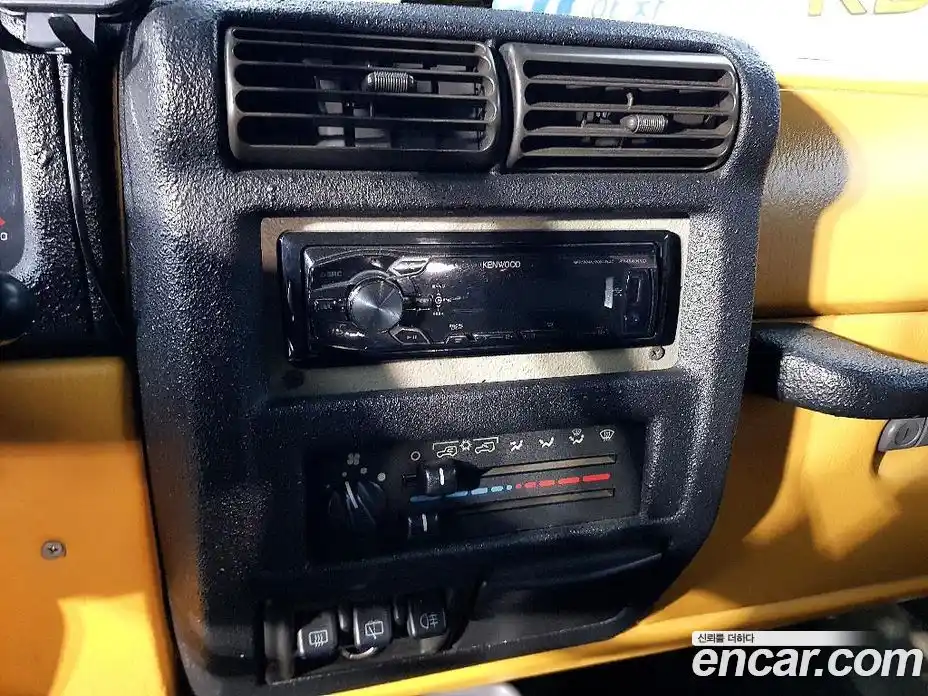 Jeep Wrangler 1997 2.5 Механическая в Москве № 232787, фото 16