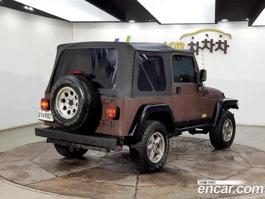 Jeep Wrangler 1997 2.5 Механическая в Москве № 232787, фото 4
