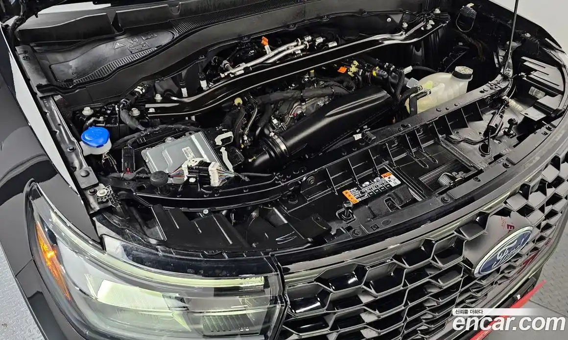 Ford Explorer 2025 2.3 Автомат в Москве № 233014, фото 6