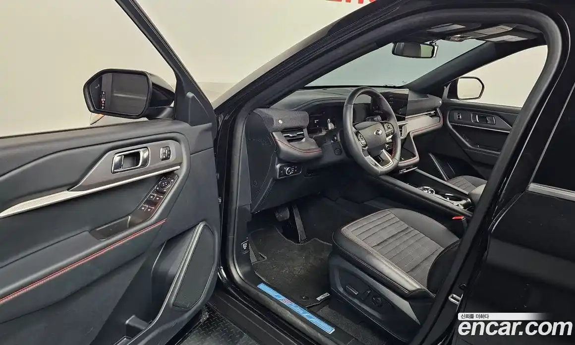 Ford Explorer 2025 2.3 Автомат в Москве № 233014, фото 10