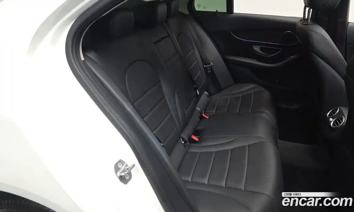 Mercedes-Benz C-Class 2019 1.9 Автомат в Москве № 241938, фото 18