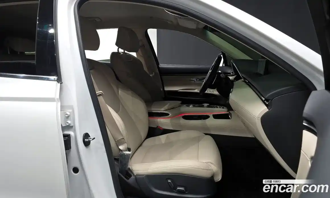 Genesis GV70 2022 2.5 Автомат в Москве № 25149, фото 14