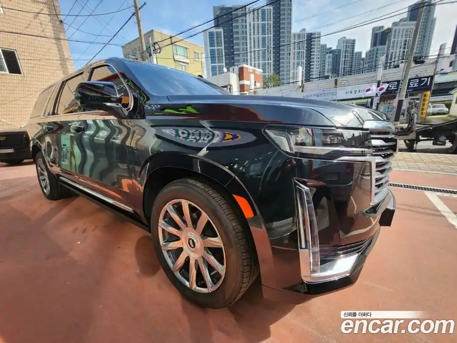 Cadillac Escalade 2023 6.2 Автомат в Москве № 256506, фото 3