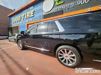 Cadillac Escalade 2023 6.2 Автомат в Москве № 256506, миниатюра 4