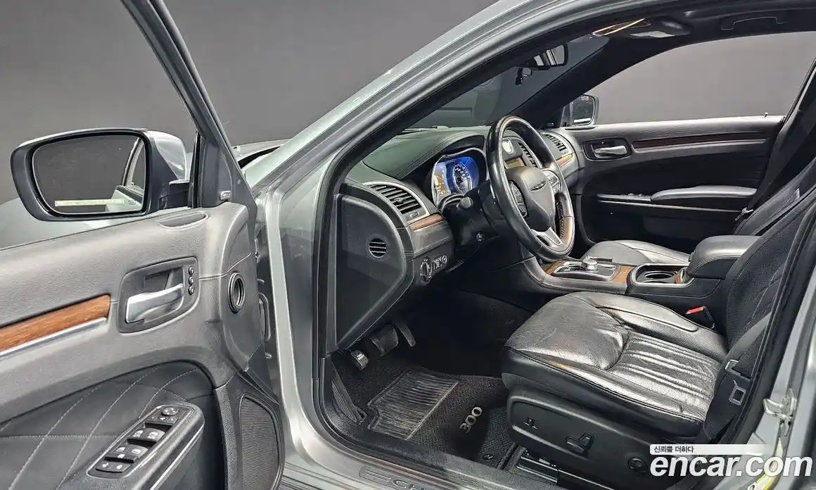 Chrysler 300C 2015 3.6 Автомат в Москве № 256740, фото 12