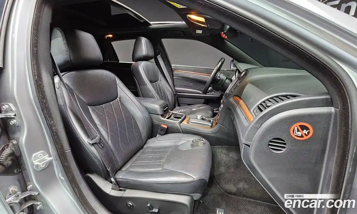 Chrysler 300C 2015 3.6 Автомат в Москве № 256740, фото 10