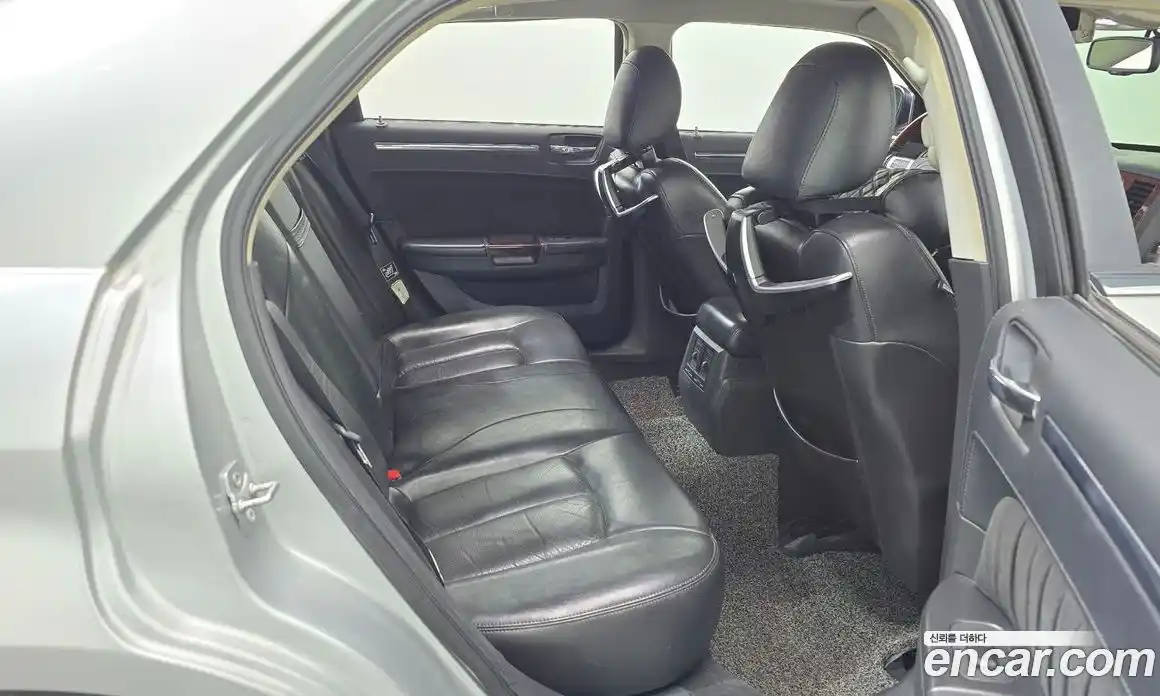 Chrysler 300C 2010 3.5 Автомат в Москве № 256779, фото 12