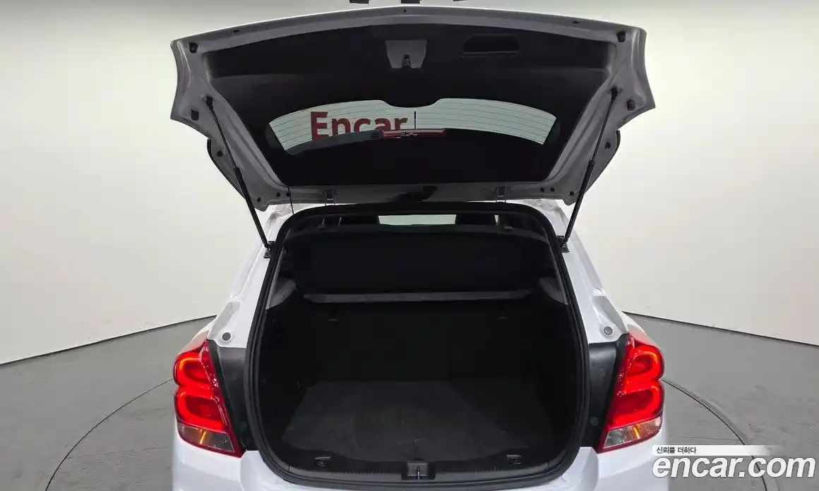 Chevrolet Trax 2017 1.4 Автомат в Москве № 262950, фото 3