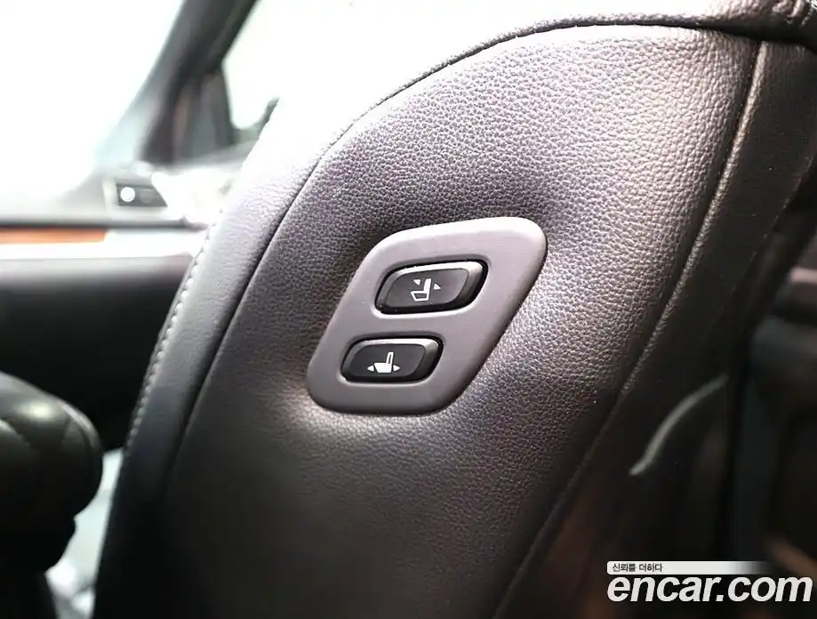 Ford Explorer 2018 2.3 Автомат в Москве № 273429, фото 16