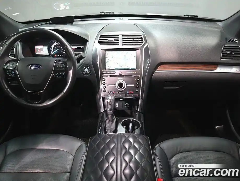 Ford Explorer 2018 2.3 Автомат в Москве № 273429, фото 7