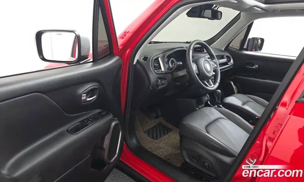 Jeep Renegade 2022 1.3 Автомат в Москве № 278209, фото 16