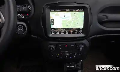Jeep Renegade 2022 1.3 Автомат в Москве № 278209, миниатюра 4
