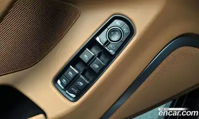 Porsche Panamera 2015 4.8 Автомат в Москве № 294135, миниатюра 4