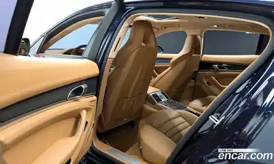 Porsche Panamera 2015 4.8 Автомат в Москве № 294135, миниатюра 6
