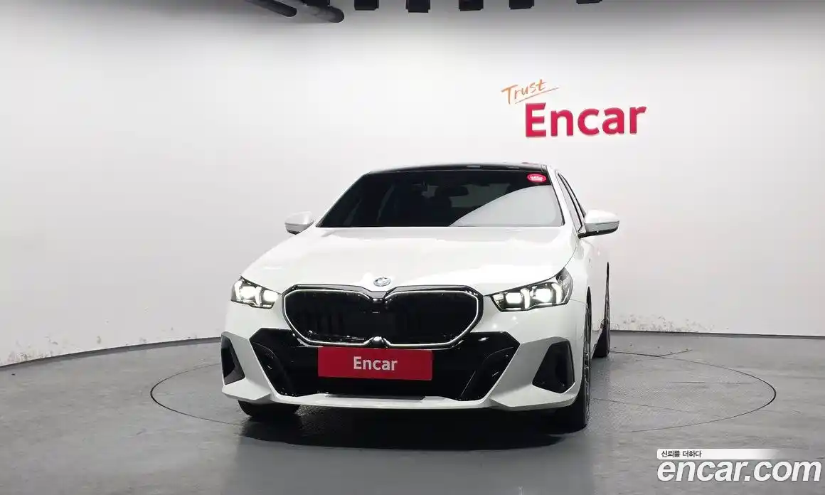 BMW 5-Series 2025 2.0 Автомат в Москве № 302188, фото 12