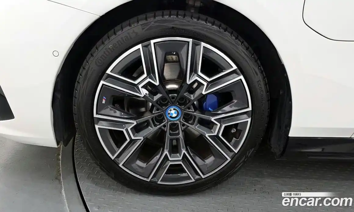 BMW 5-Series 2025 2.0 Автомат в Москве № 302188, фото 13