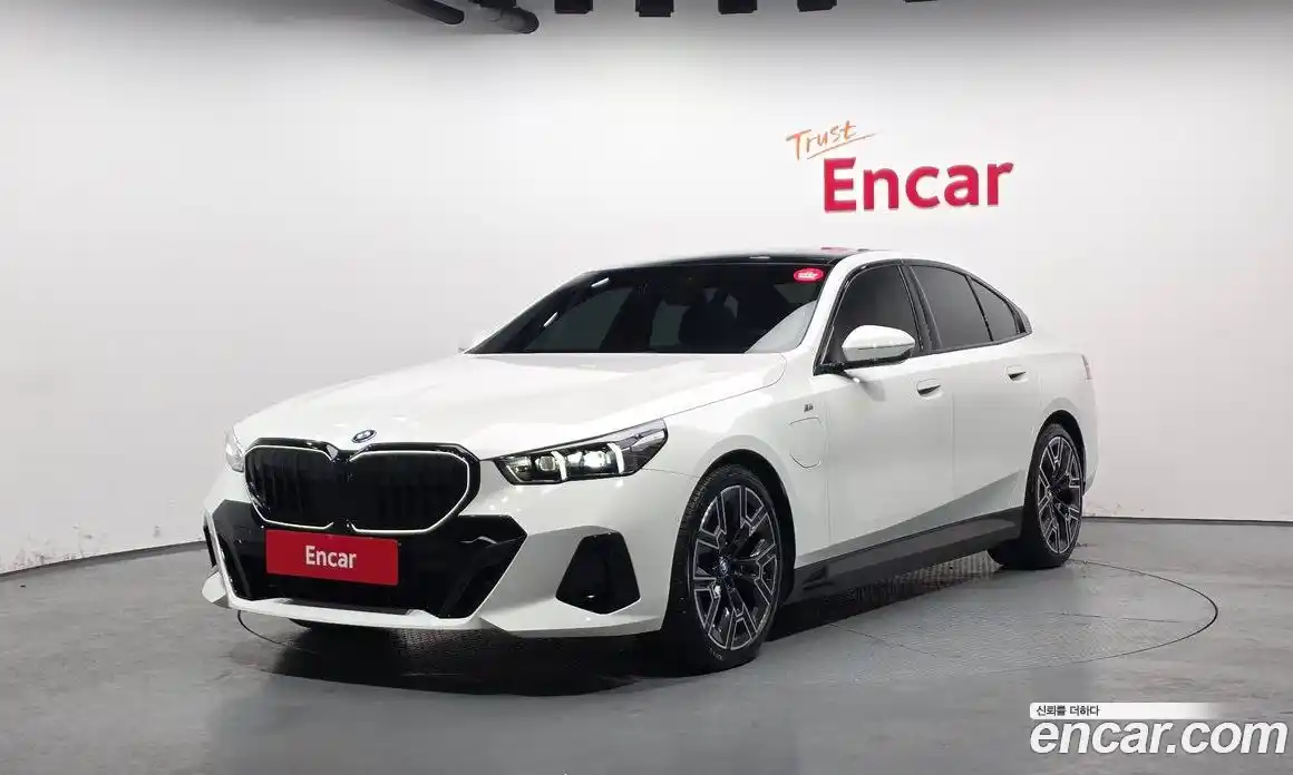 BMW 5-Series 2025 2.0 Автомат в Москве № 302188, фото 9