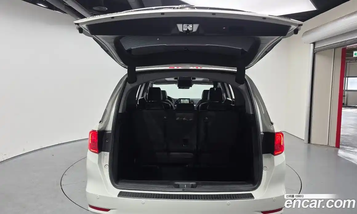 Honda Odyssey 2018 3.5 Автомат в Москве № 302865, фото 15