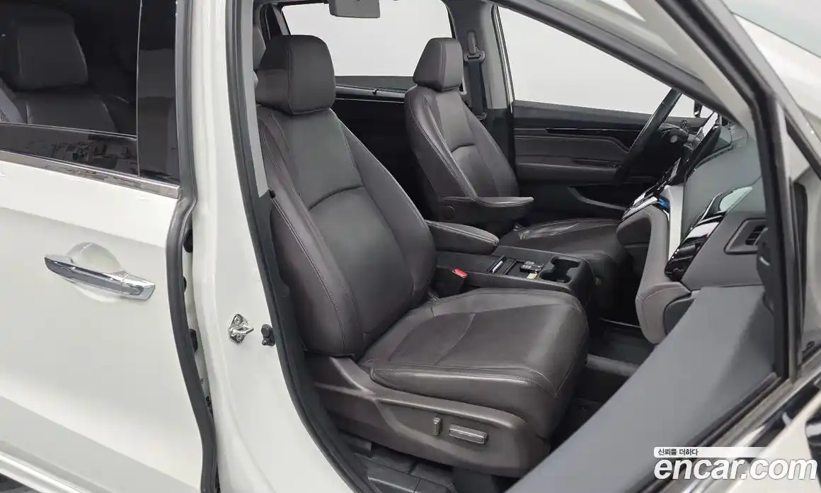 Honda Odyssey 2018 3.5 Автомат в Москве № 302865, фото 18