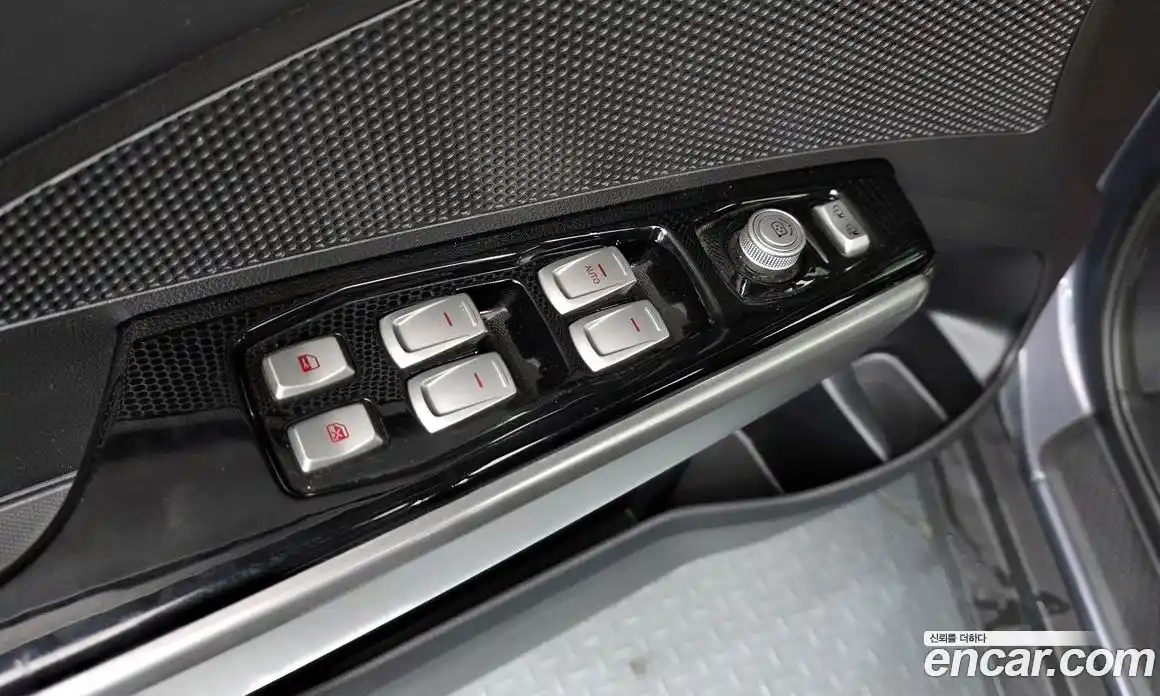 SsangYong TIBOLI 2016 1.6 Автомат в Москве № 30579, фото 15