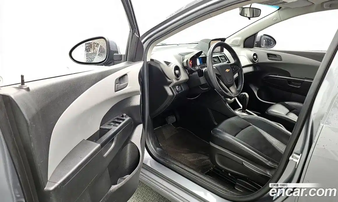 Chevrolet Aveo 2013 1.6 Автомат в Москве № 314509, фото 16