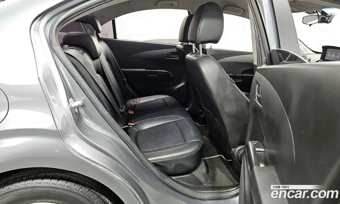 Chevrolet Aveo 2013 1.6 Автомат в Москве № 314509, фото 20