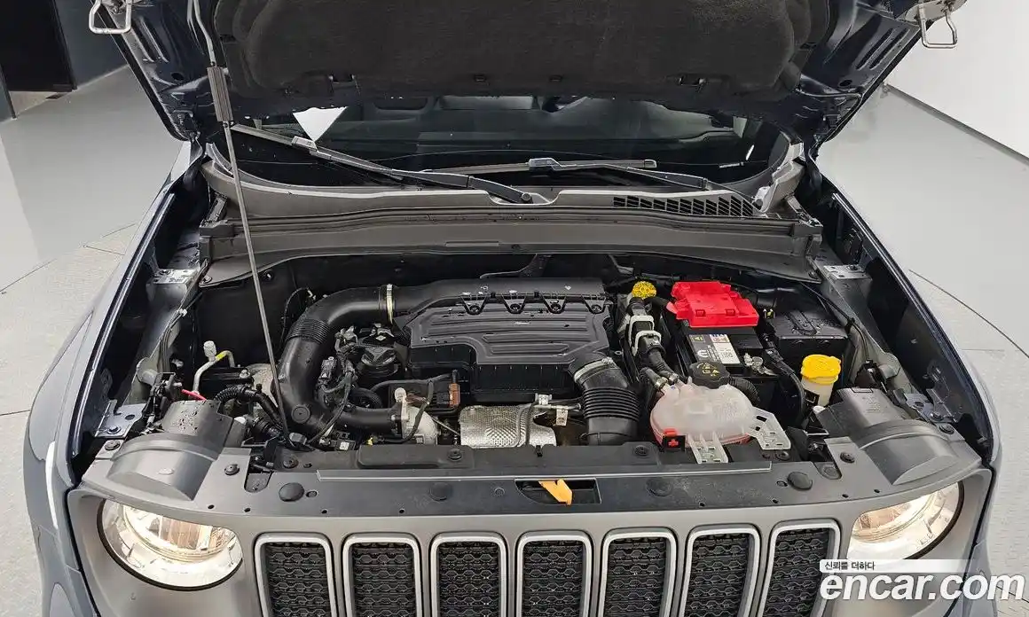 Jeep Renegade 2022 1.3 Автомат в Москве № 318081, фото 5