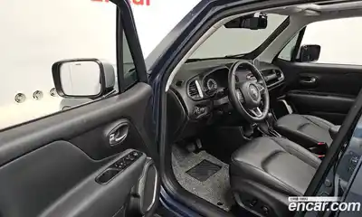 Jeep Renegade 2022 1.3 Автомат в Москве № 318081, миниатюра 9