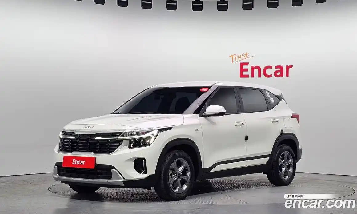 Kia Seltos 2024 2.0 Автомат в Москве № 337754, фото 1