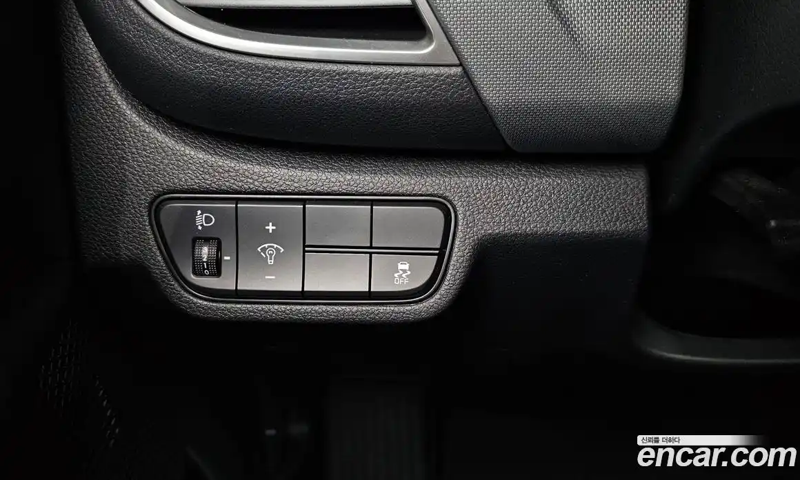 Kia Seltos 2024 2.0 Автомат в Москве № 337754, фото 14