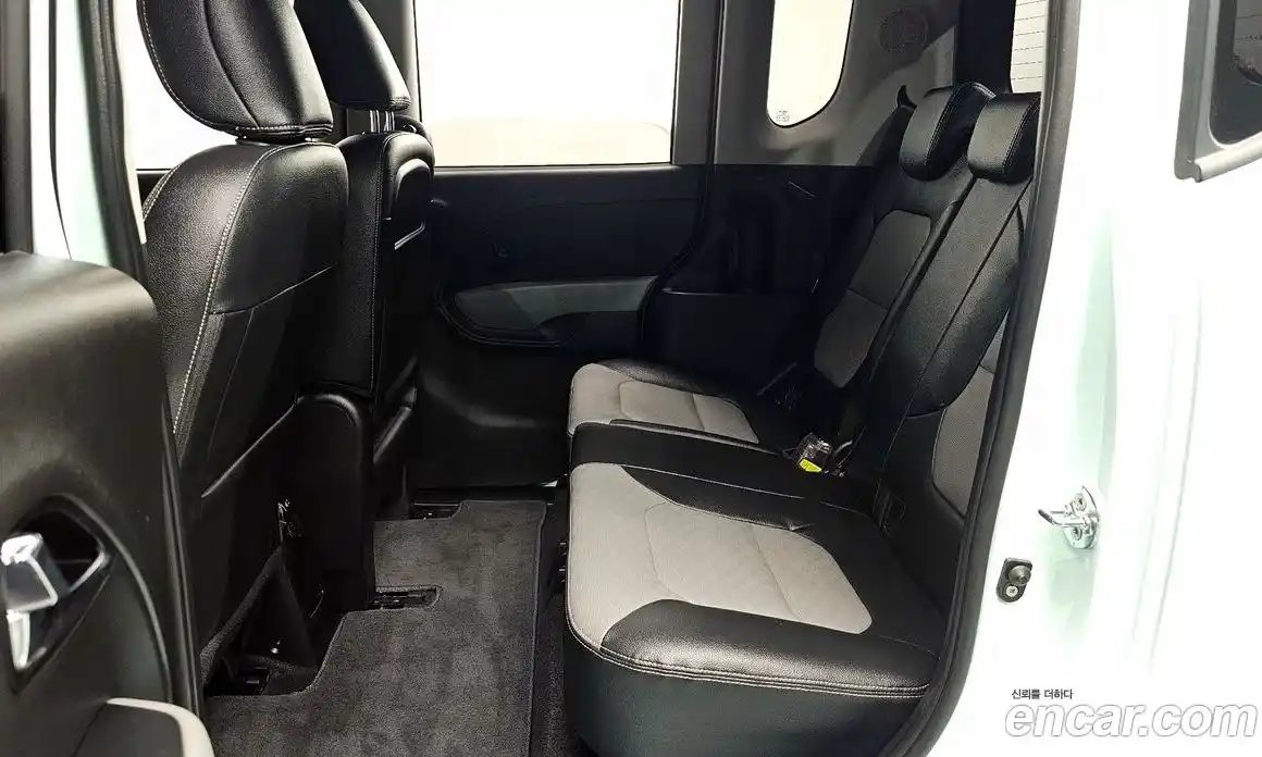 Kia Ray 2022 1.0 Автомат в Москве № 337768, фото 15