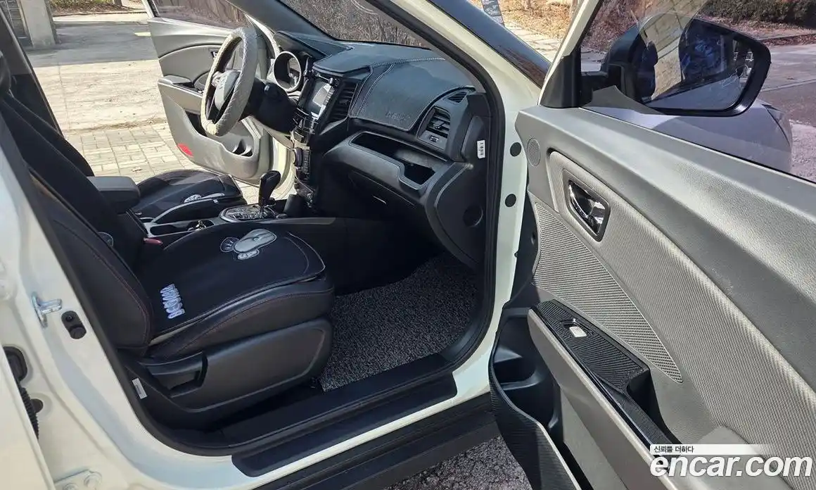 SsangYong TIBOLI 2018 1.6 Автомат в Москве № 341999, фото 9