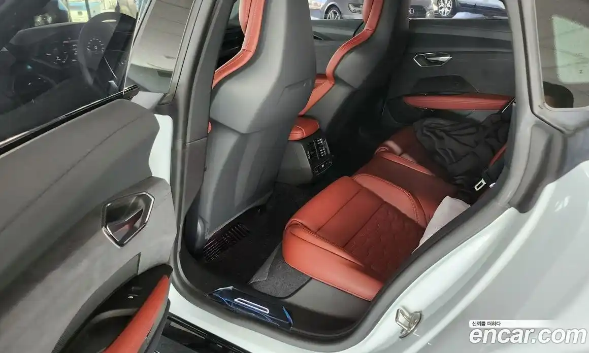 Audi e-tron GT 2023 1.0 Автомат в Москве № 343892, фото 6