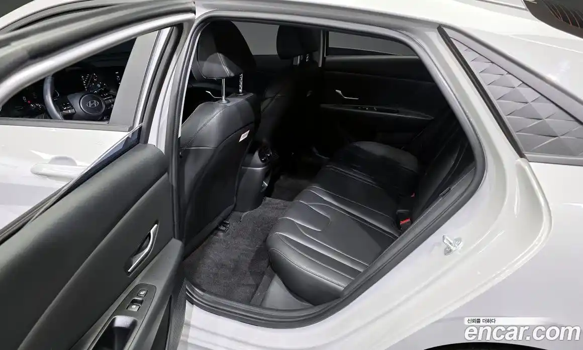 Hyundai Avante 2024 1.6 Автомат в Москве № 355392, фото 11