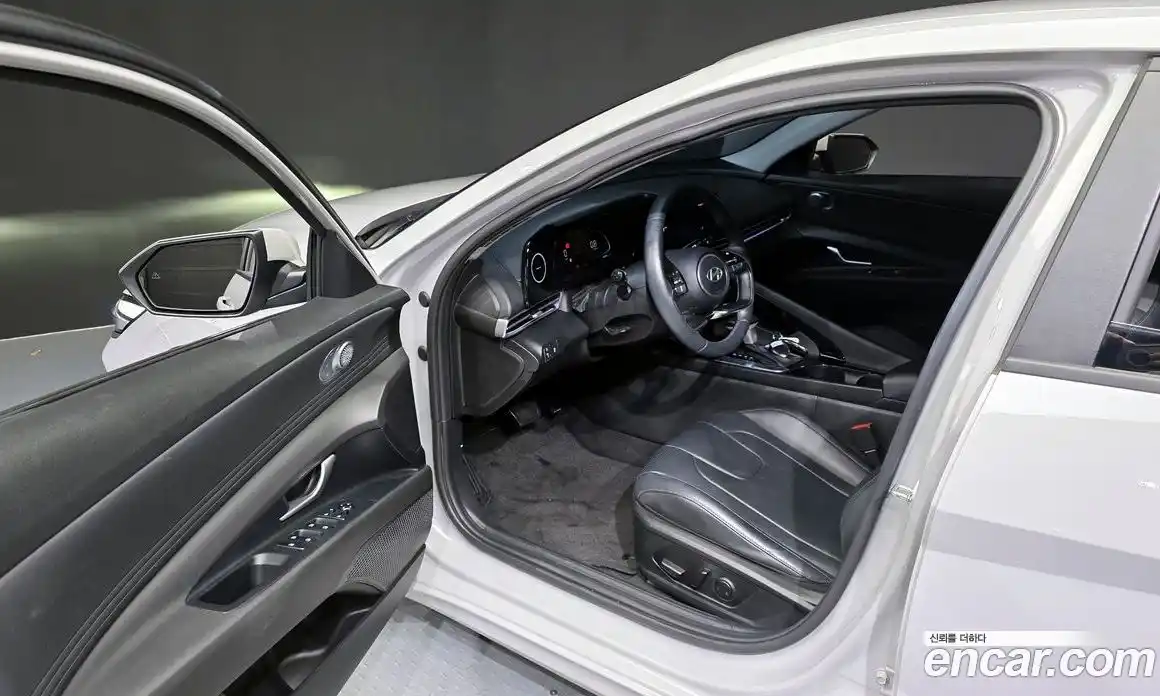 Hyundai Avante 2024 1.6 Автомат в Москве № 355392, фото 10