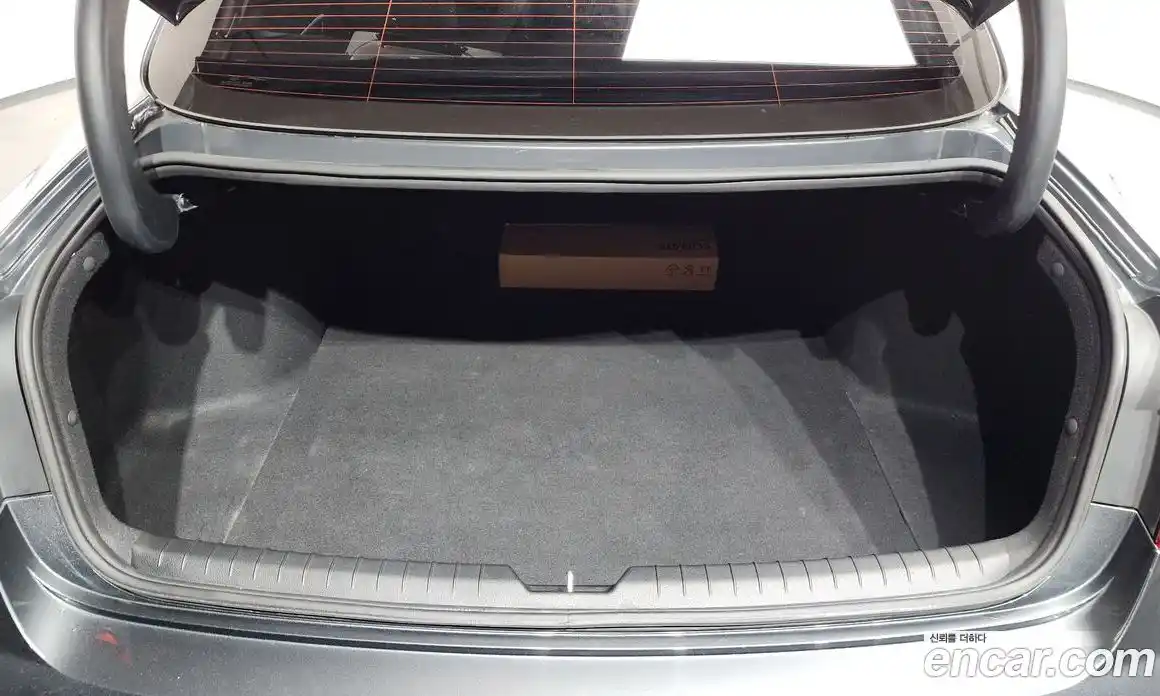 Hyundai Sonata 2022 2.0 Автомат в Москве № 357901, фото 20