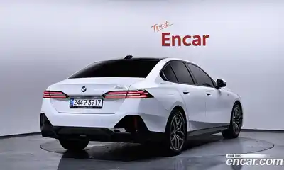 BMW 5-Series 2025 2.0 Автомат в Москве № 361670, миниатюра 2
