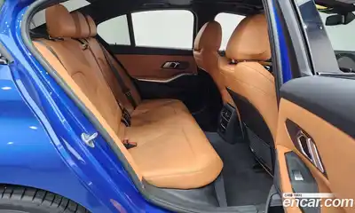 BMW 3-Series 2023 2.0 Автомат в Москве № 363034, миниатюра 12